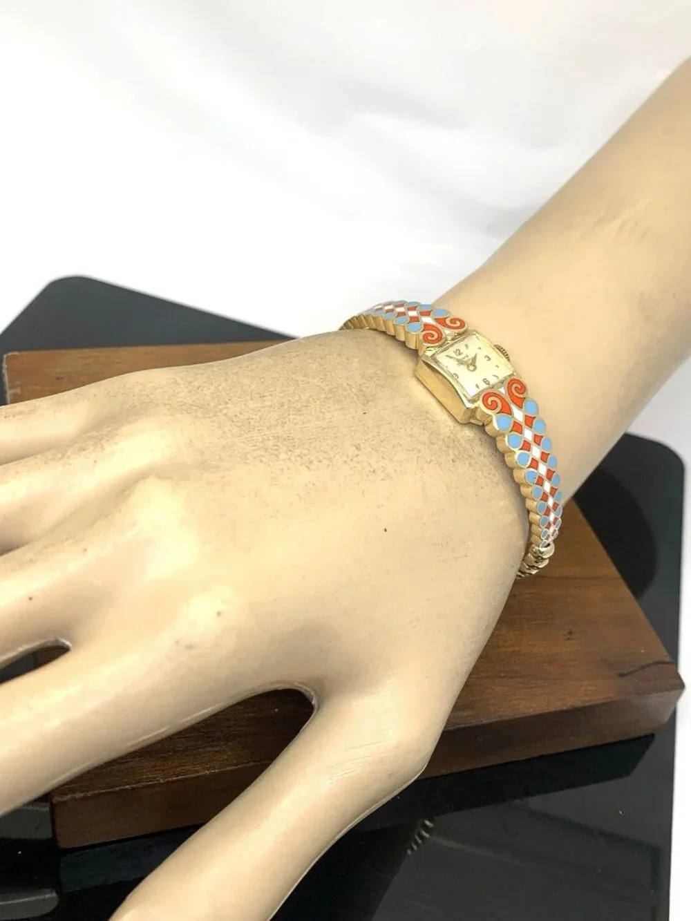 Girard Perregaux Women's Watch Vintage 14k Yellow Gold Swiss Manual Enamel Cuff